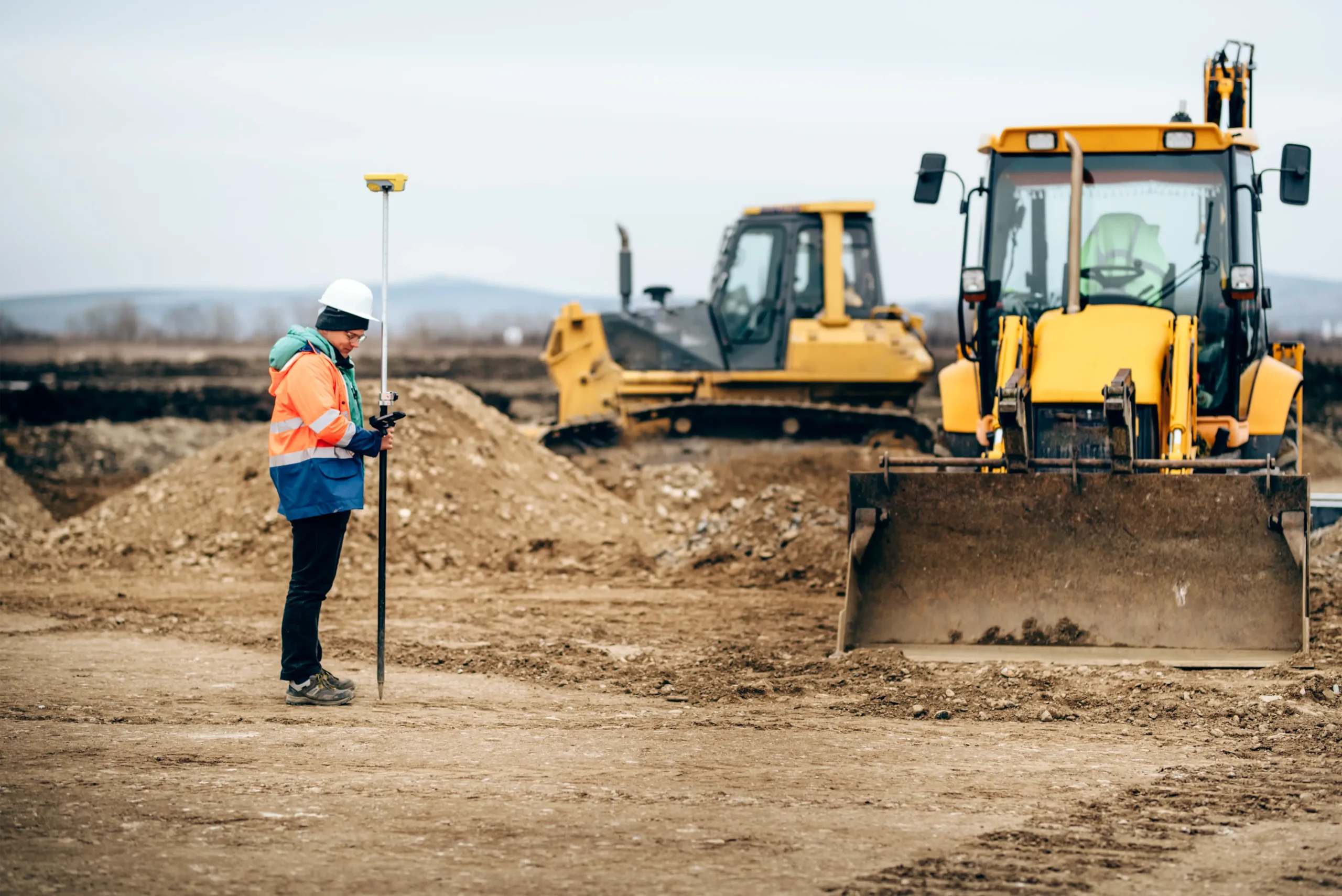 construction-industry-details-with-surveyor-using-2024-09-22-16-31-16-utc